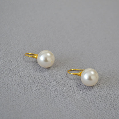 Stunning Pearl Earring for Daily Wear