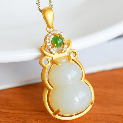 Beautiful Silver Necklace with Unique Style