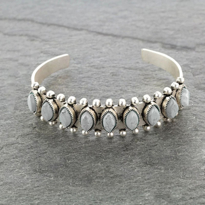 Romantic Bracelet for Special Moments