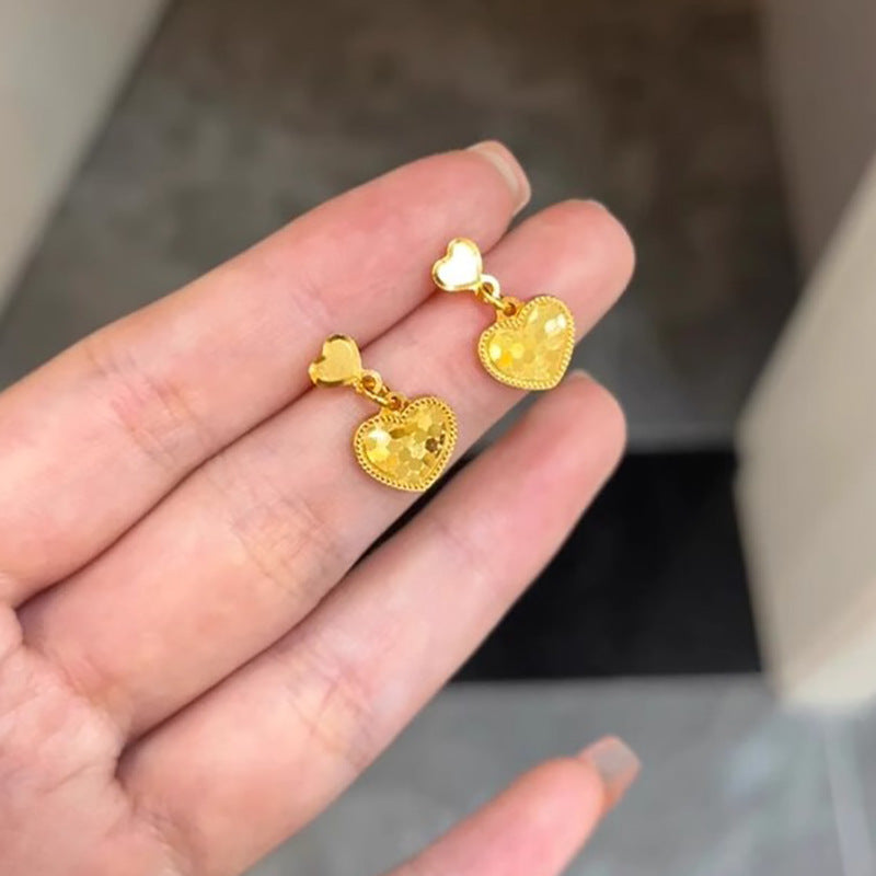 Charming Piece for Any Occasion