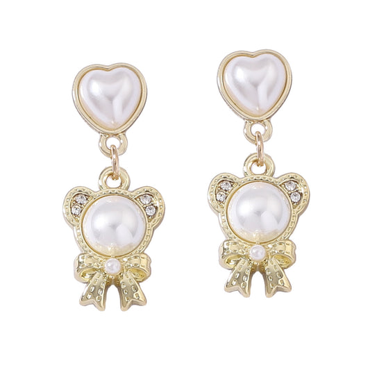 Stunning Pearl Earring for Daily Wear