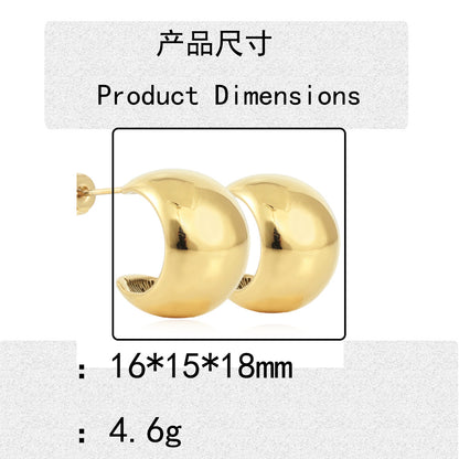 Charming Gold Earring for Any Occasion