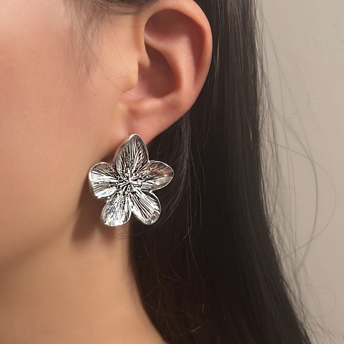 Vintage Handmade Silver Earring