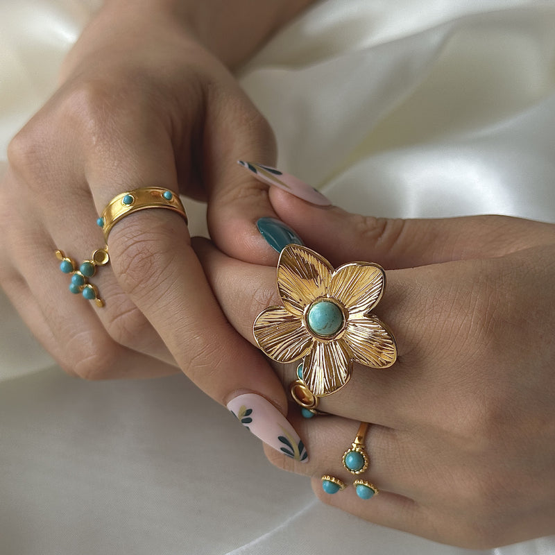 Stunning Gold Ring for Daily Wear