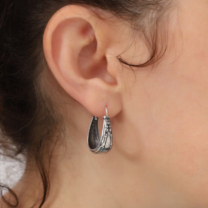 Beautiful Silver Earring with Unique Style