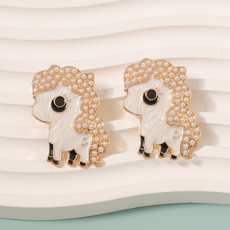 Stunning Pearl Earring for Daily Wear