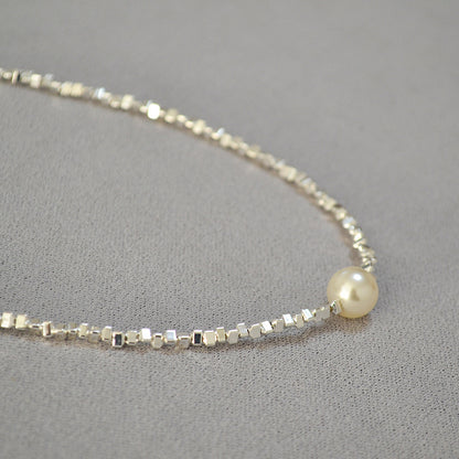 Classic Silver Necklace with Timeless Appeal