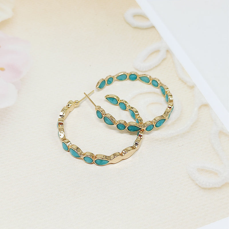 Charming Earring for Any Occasion