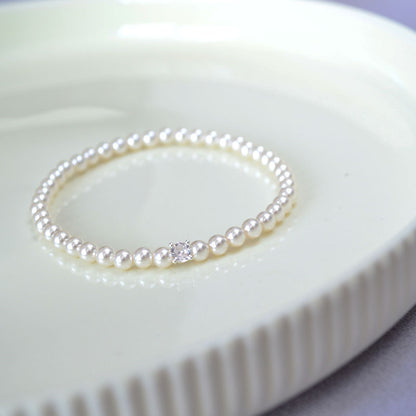 Romantic Pearl Bracelet for Special Moments