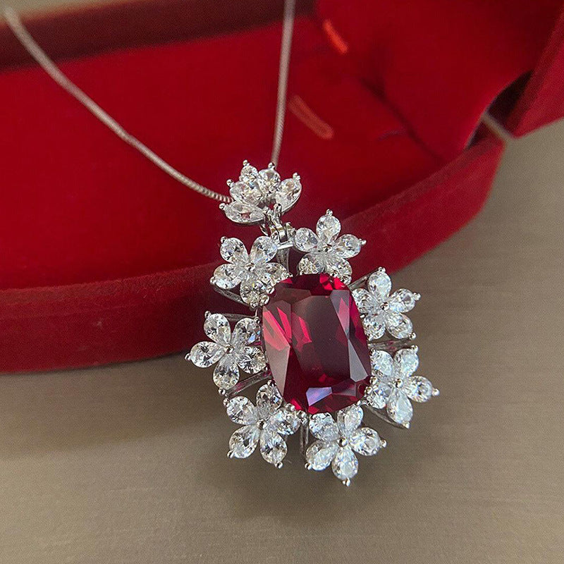Beautiful Necklace with Unique Style
