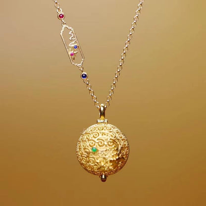 Classic Pendant with Timeless Appeal