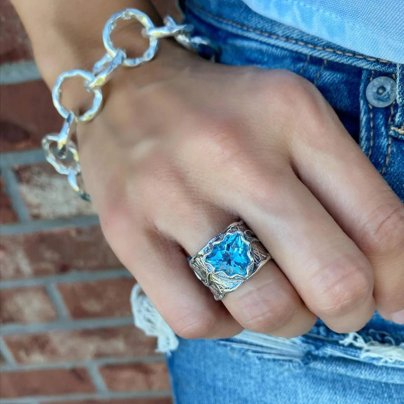 Beautiful Ring with Unique Style