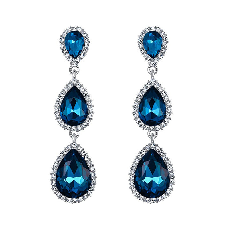 Charming Earring for Any Occasion
