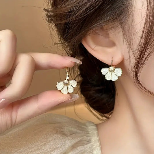 Romantic Earring for Special Moments