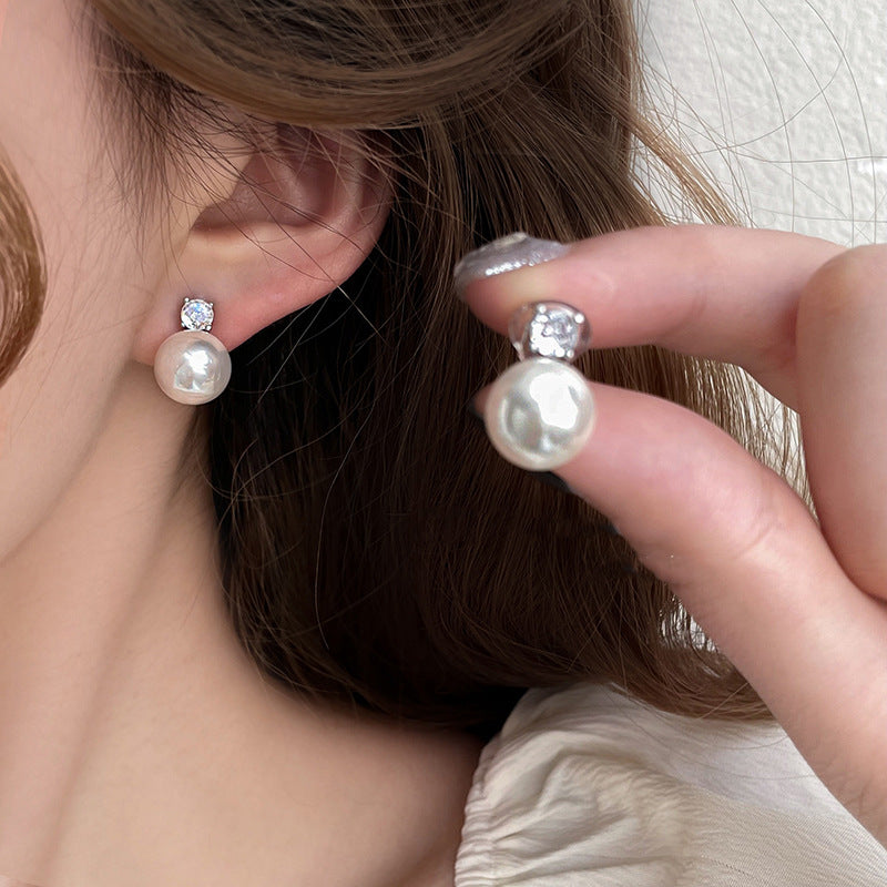 Charming Pearl Earring for Any Occasion