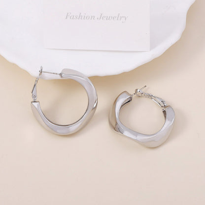 Charming Earring for Any Occasion