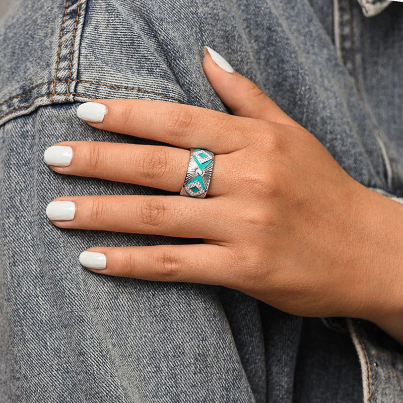 Charming Piece for Any Occasion