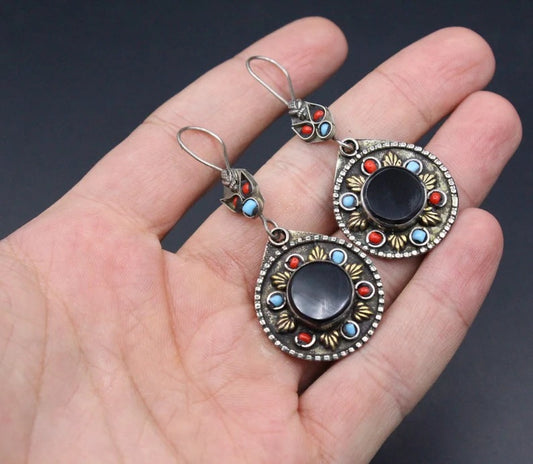 Elegant Silver Earring for Every Occasion
