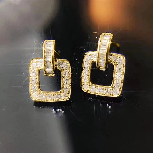 Charming Earring for Any Occasion