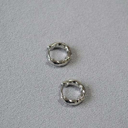 Beautiful Gold Earring with Unique Style
