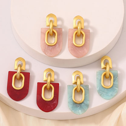 Classic Earring with Timeless Appeal