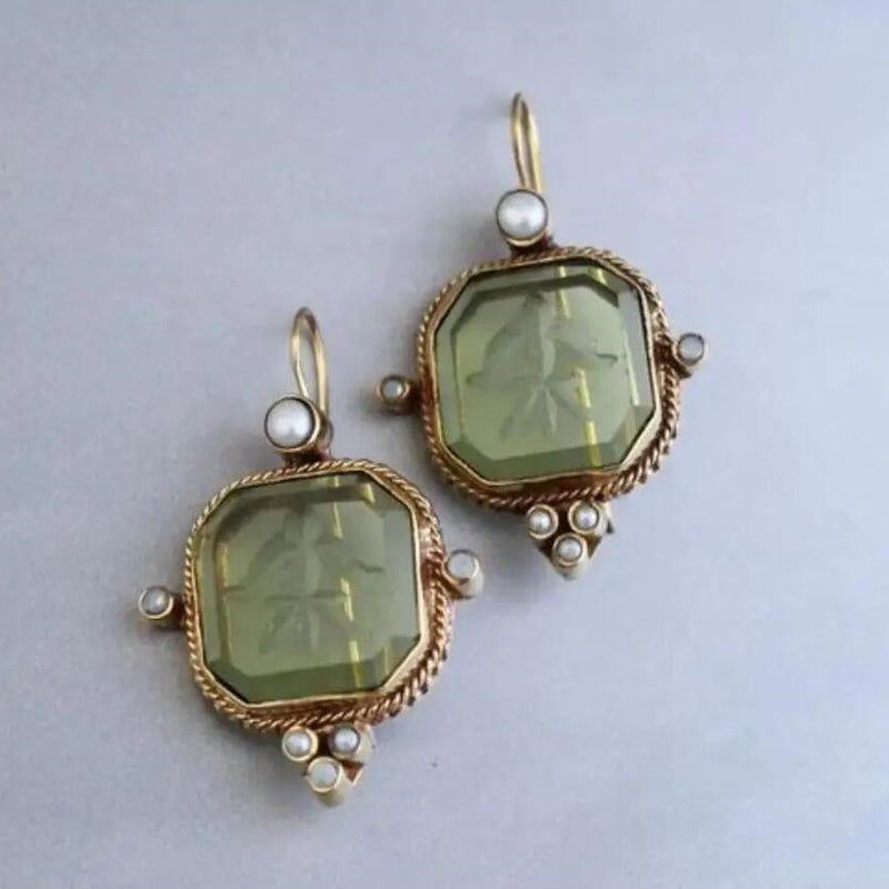 Stunning Earring for Daily Wear