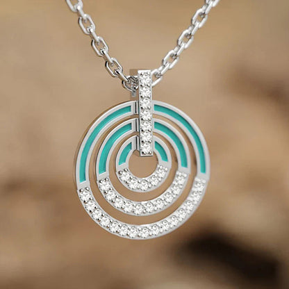 Charming Piece for Any Occasion