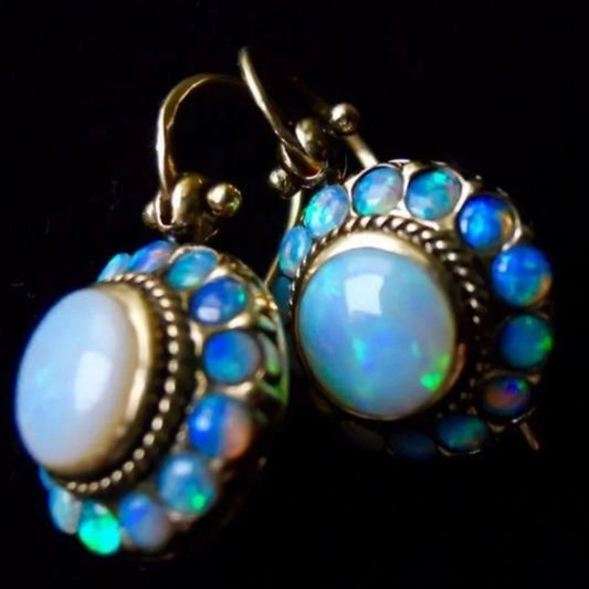 Charming Piece for Any Occasion