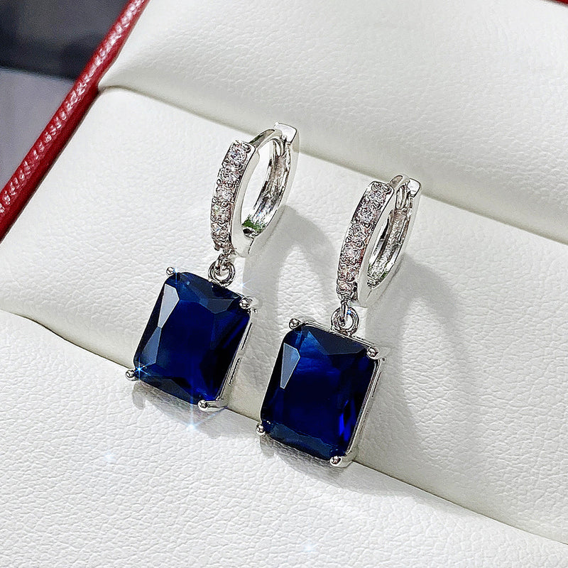 Elegant Earring for Every Occasion