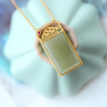Elegant Gold Necklace for Every Occasion