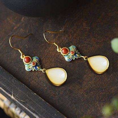 Classic Silver Earring with Timeless Appeal