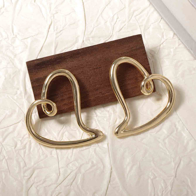 Classic Earring with Timeless Appeal