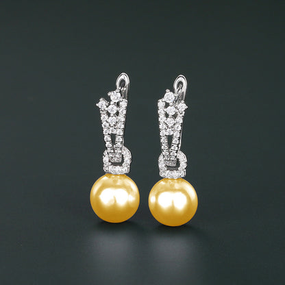 Romantic Pearl Earring for Special Moments