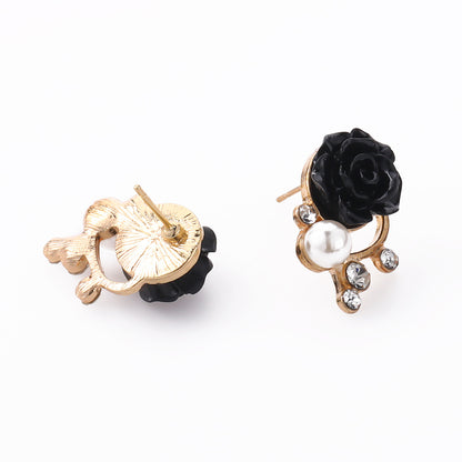 Charming Pearl Earring for Any Occasion