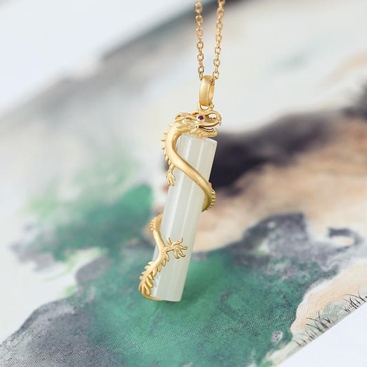 Charming Silver Necklace for Any Occasion
