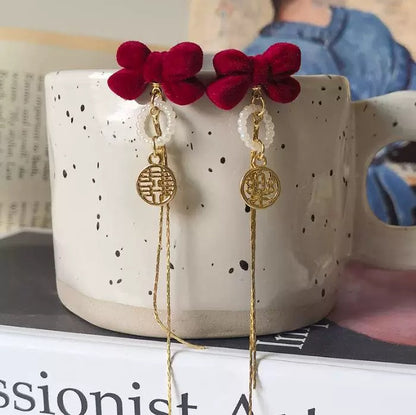 Classic Pearl Earring with Timeless Appeal