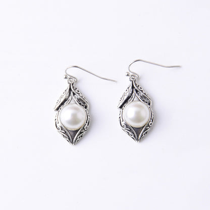 Stunning Pearl Earring for Daily Wear