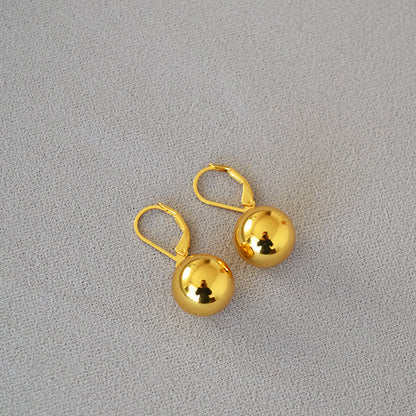 Delicate Artisan Gold Earring