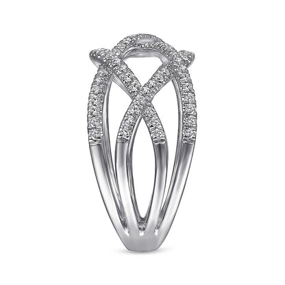 Classic Ring with Timeless Appeal