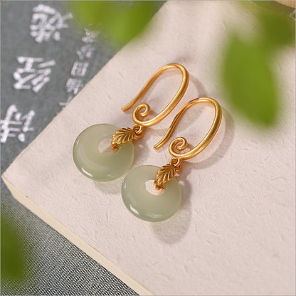 Romantic Silver Earring for Special Moments
