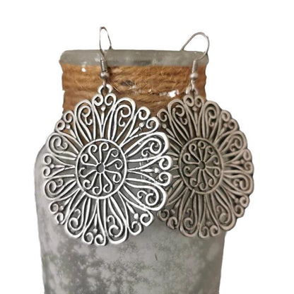 Elegant Silver Earring for Every Occasion