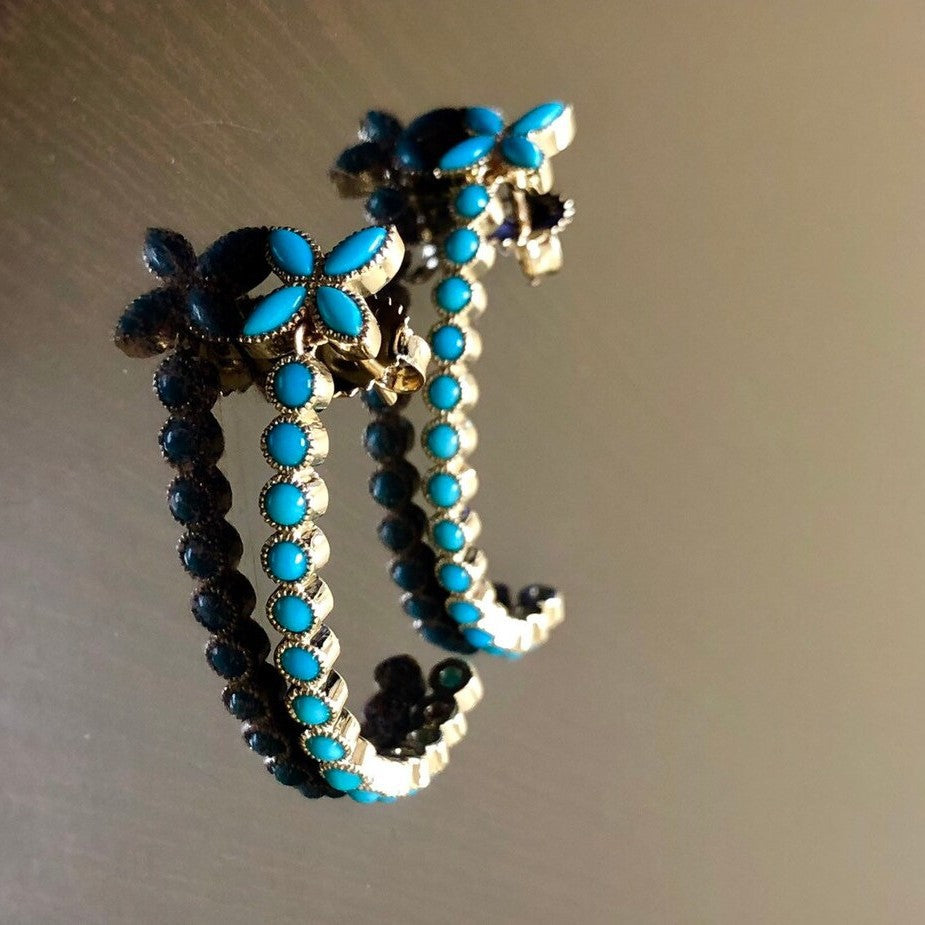 Classic Earring with Timeless Appeal