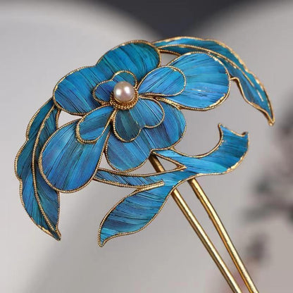 Charming Silver Piece for Any Occasion