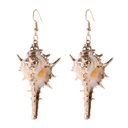 Beautiful Gold Earring with Unique Style