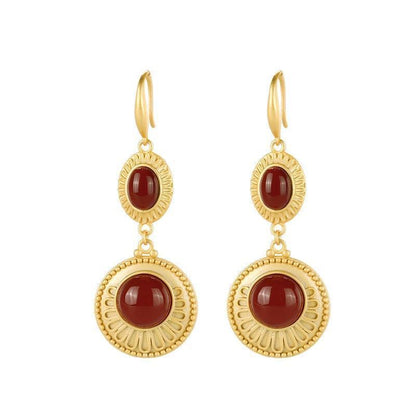 Charming Gold Earring for Any Occasion