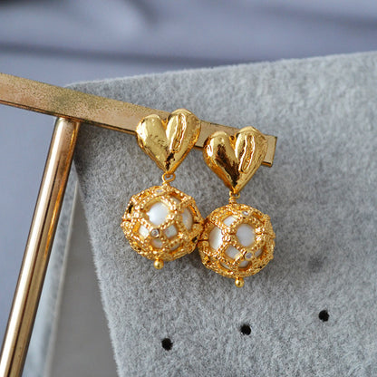 Vintage Handmade Gold Earring
