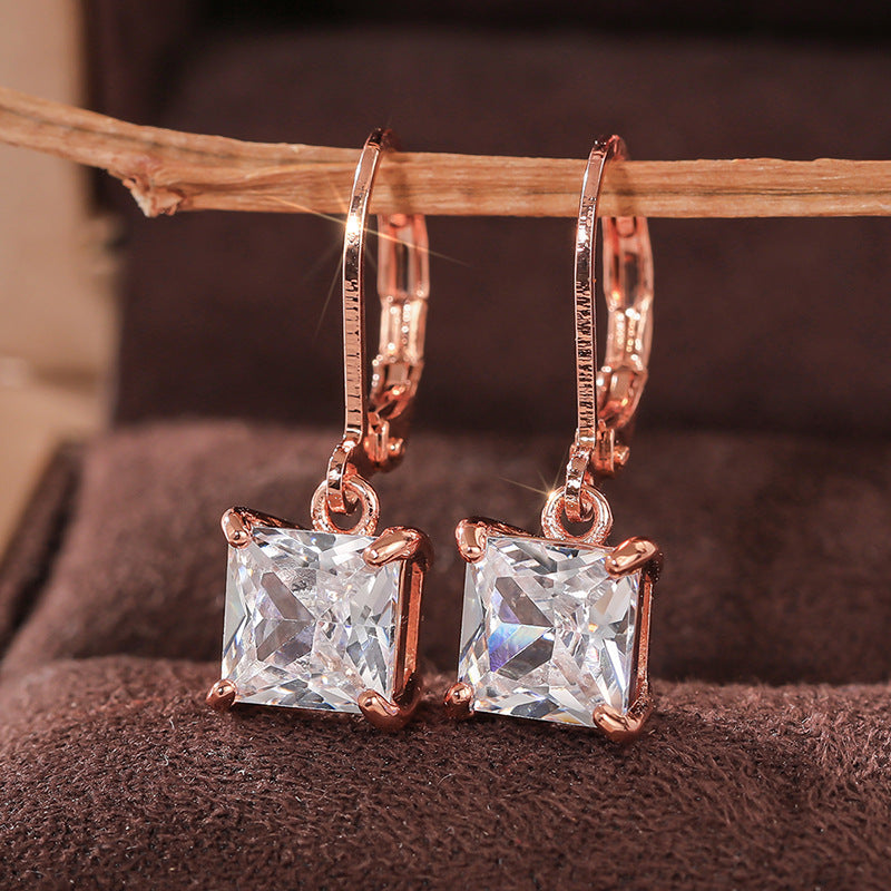 Stunning Earring for Daily Wear