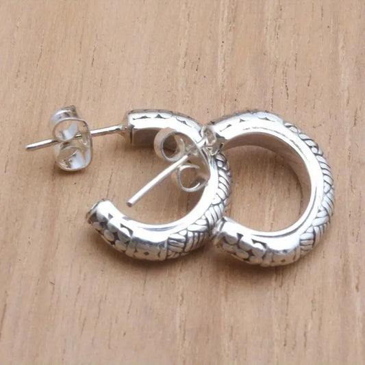 Stunning Earring for Daily Wear