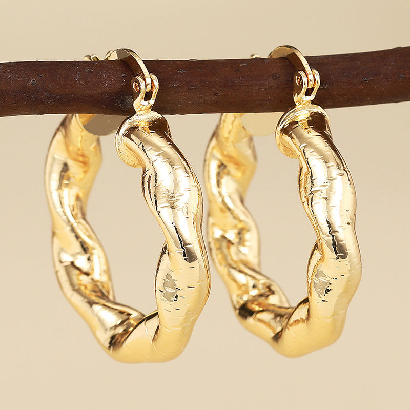Classic Earring with Timeless Appeal