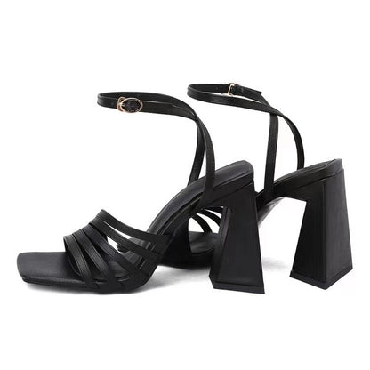 Graceful Orthopedic Sandals for Modern Look